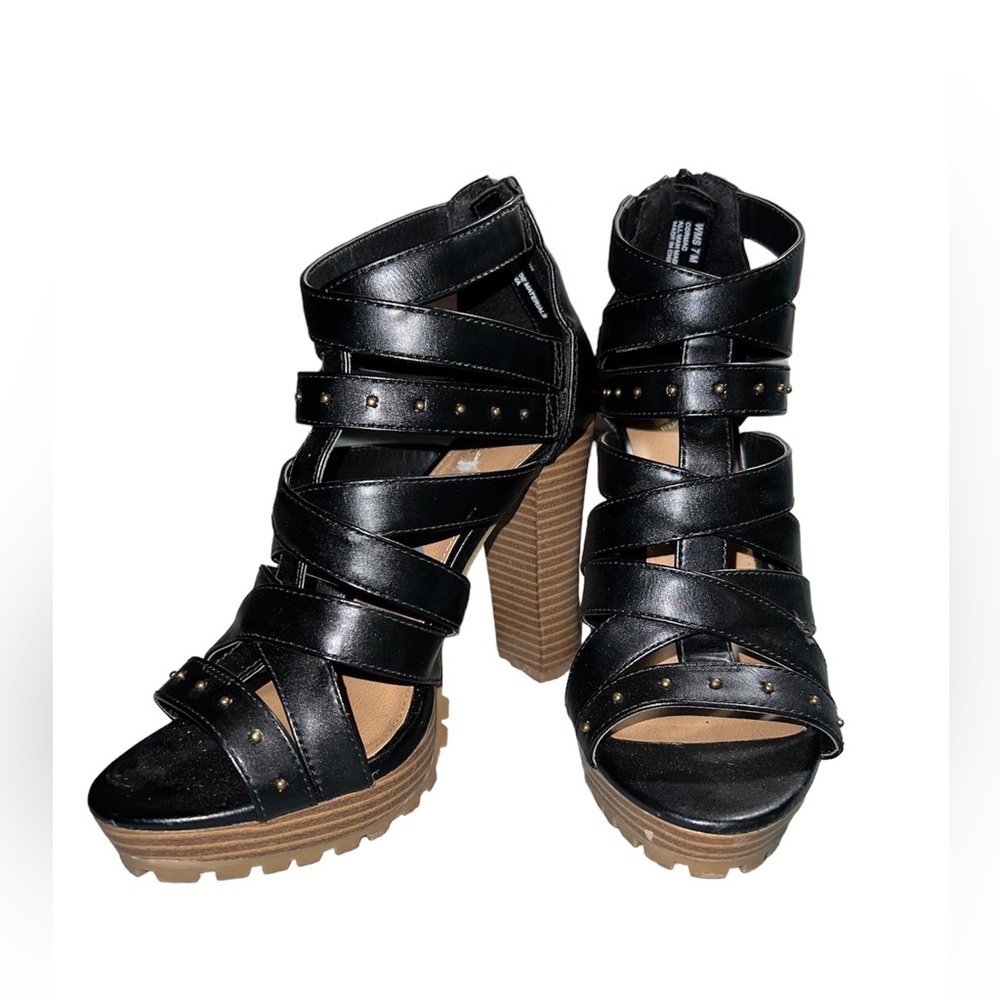 REPORT High Heels with Tred